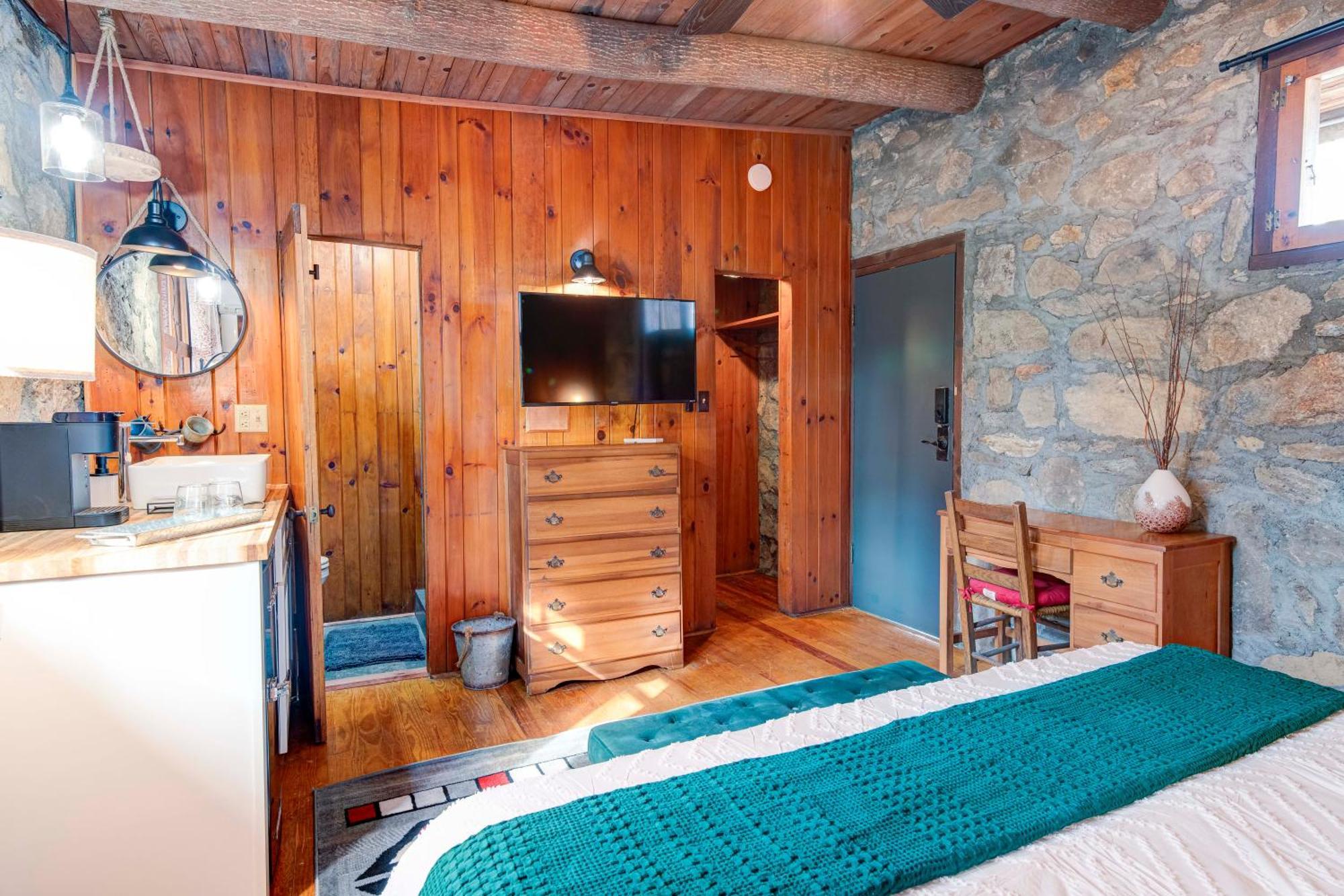 The Furry Lodge Double Ste 2&3 Waynesville Extérieur photo