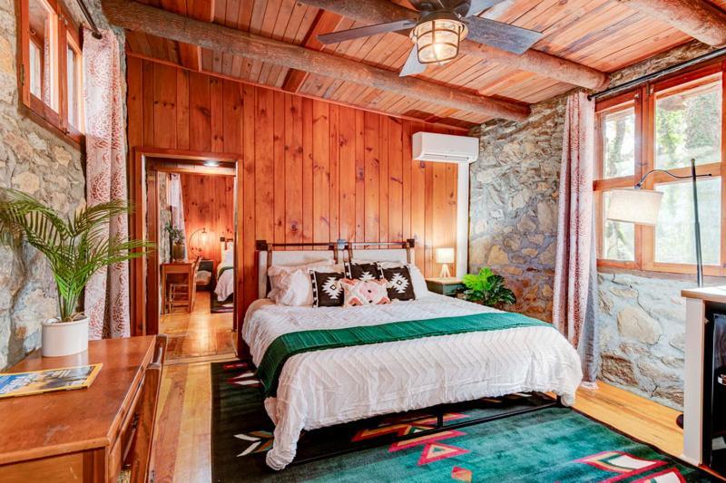 The Furry Lodge Double Ste 2&3 Waynesville Extérieur photo