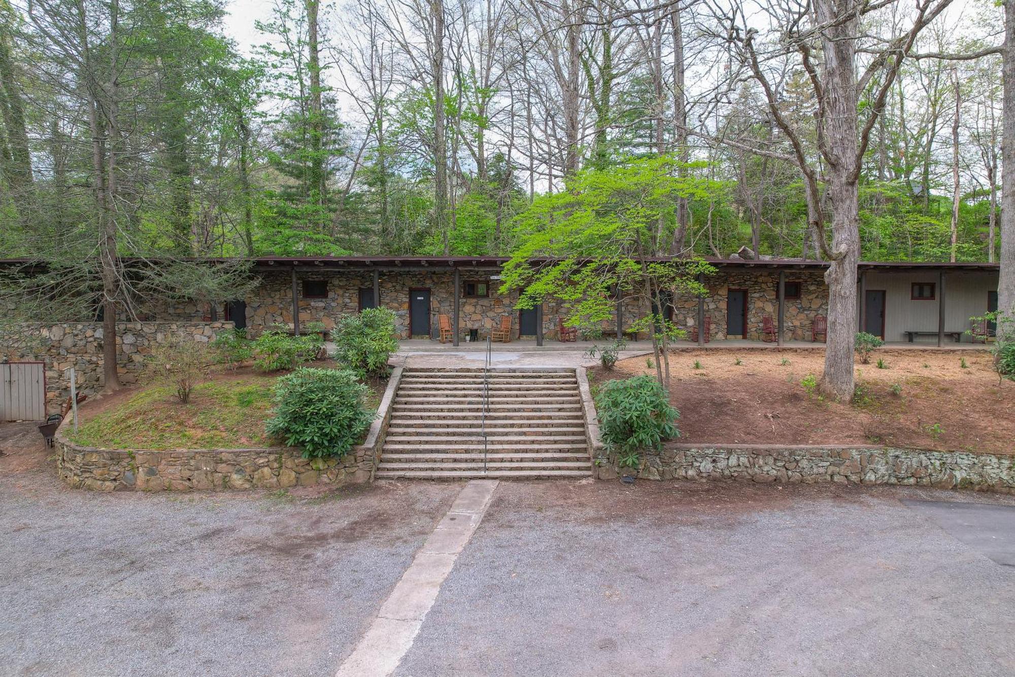 The Furry Lodge Double Ste 2&3 Waynesville Extérieur photo